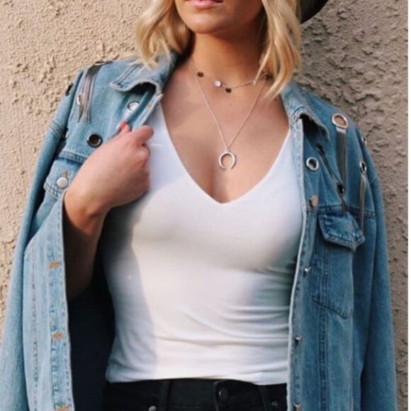 Jean Jacket with gromment/fringe details - Picture 1 of 4